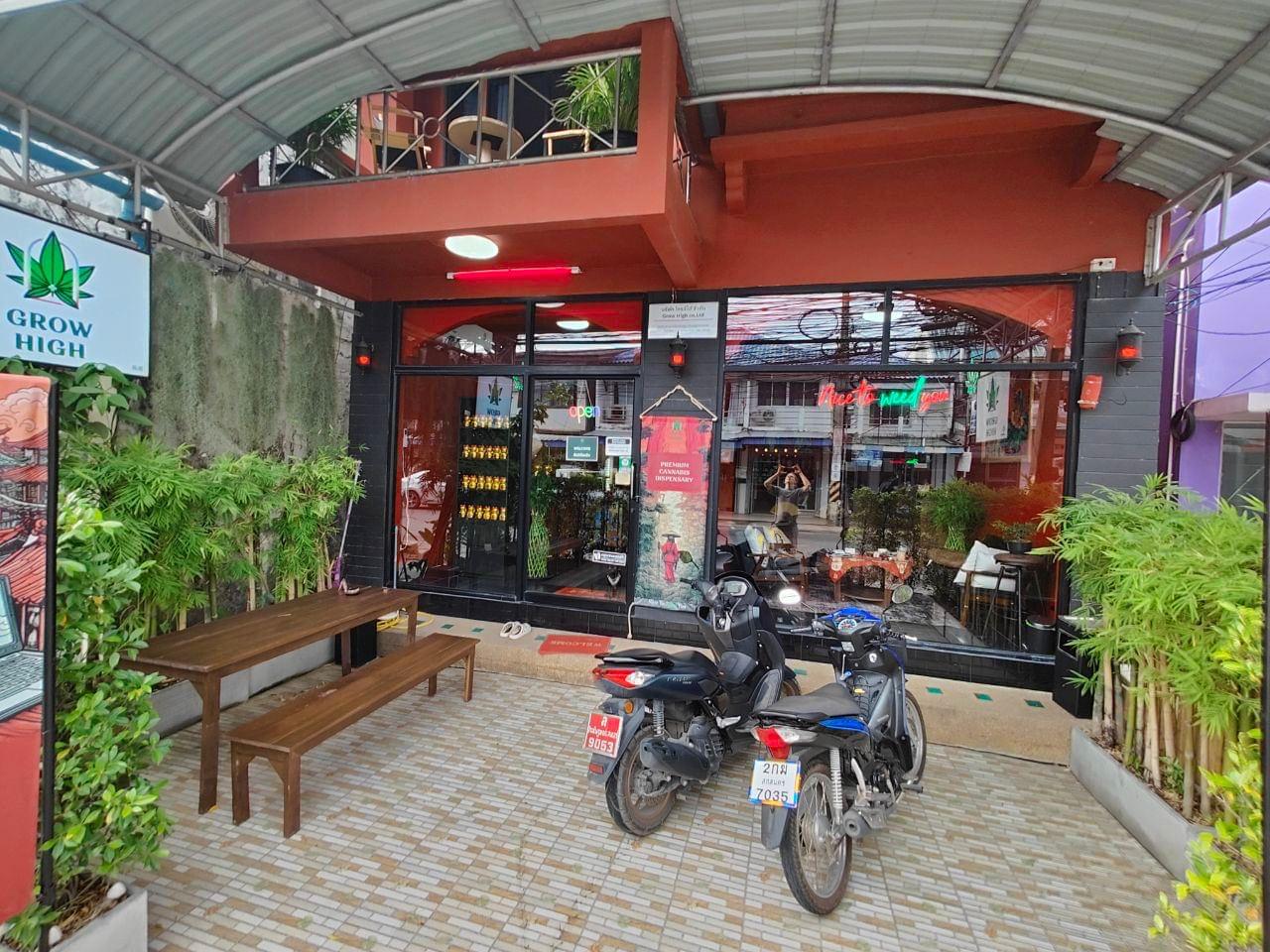 Maenam Shop 1